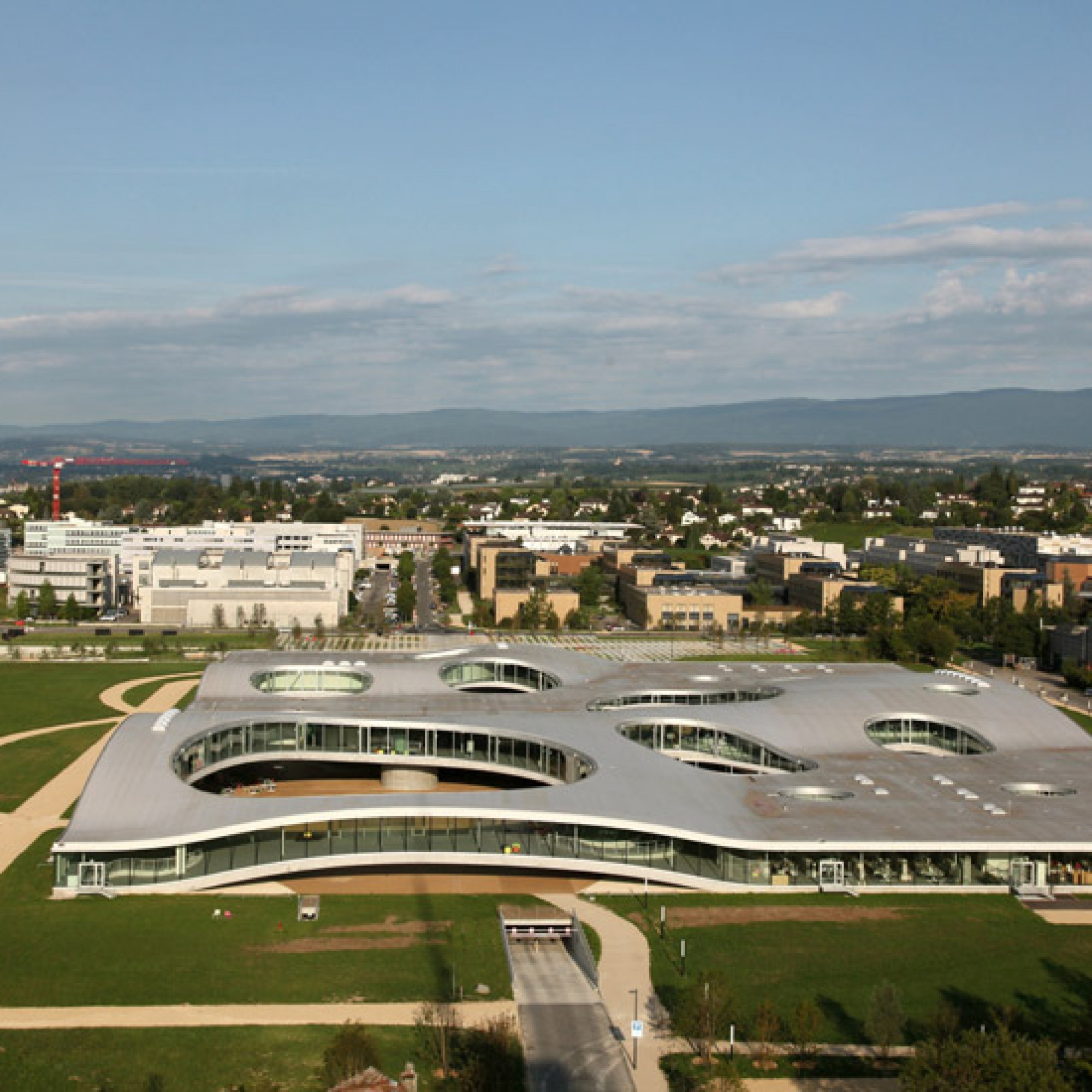 Das Rolex Learning Center aus der Vogelperspektive. (EPFL)