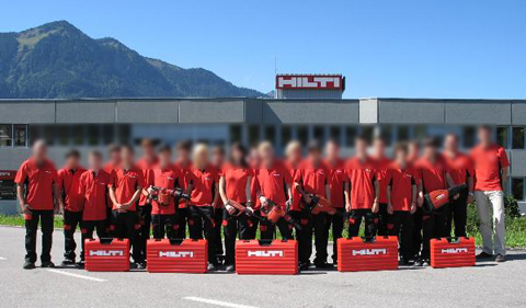 Lehrlinge bei Hilti (Bild: zvg)