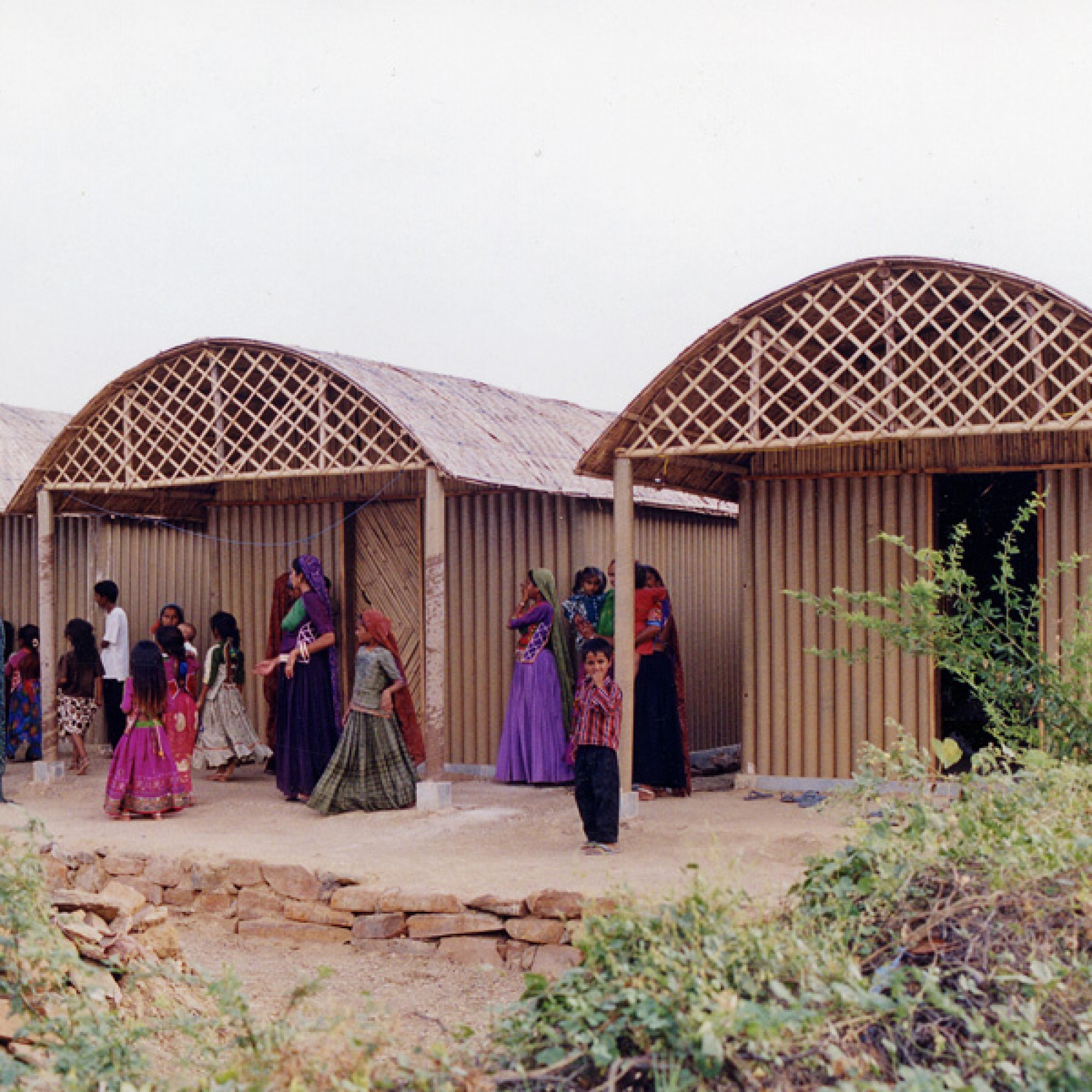 Blockhütte aus Papier, Bhuj, Indien (Bild: Kartikeya Shodhan)