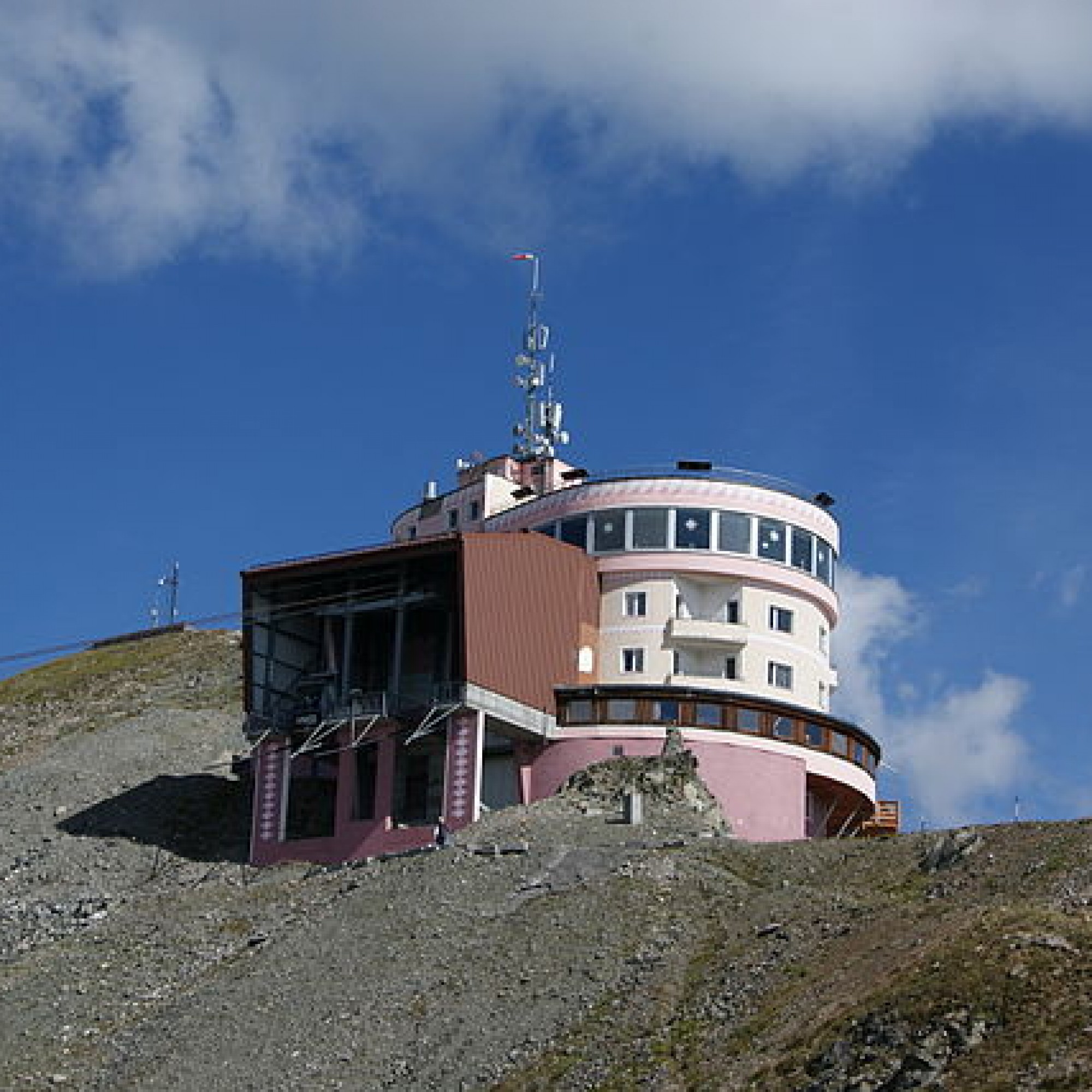 Bergstation Jakobshornbahn, Davos (Bild: wikimedia)