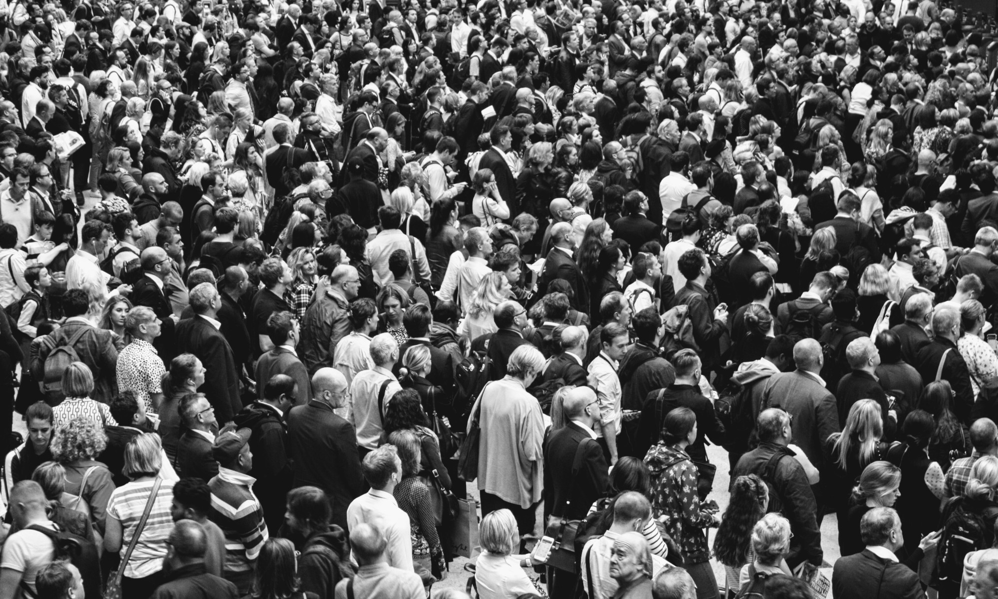 Menschenmenge (Symbolbild)