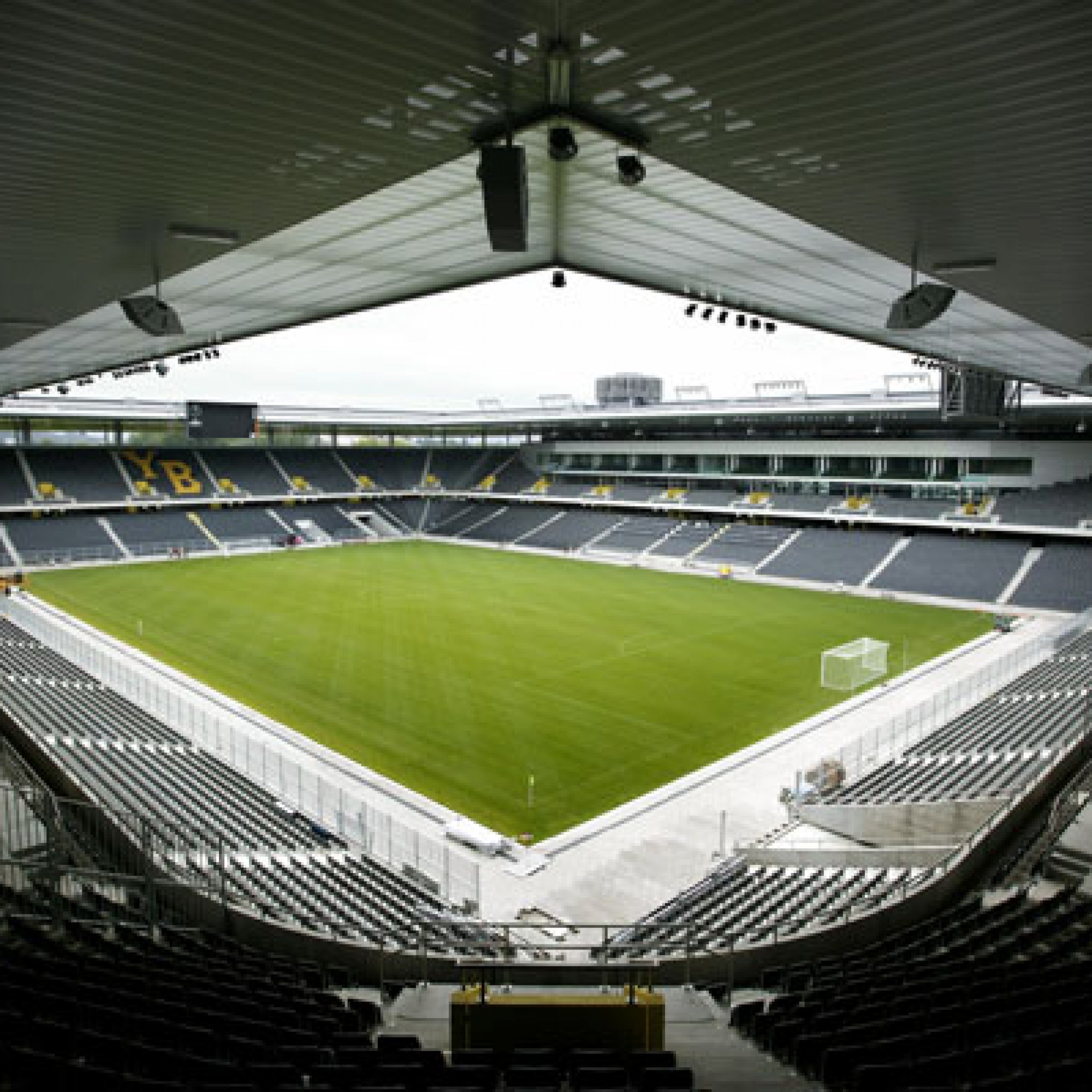 Stade de Suisse, Bern (Bild: M.A., wikimedia, CC)