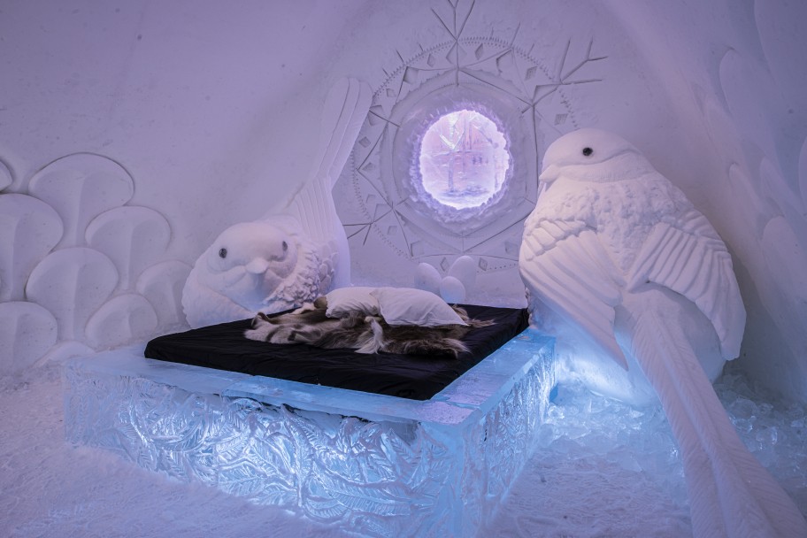 Icehotel 35 in Jukkasjärvi Schweden Come warm up