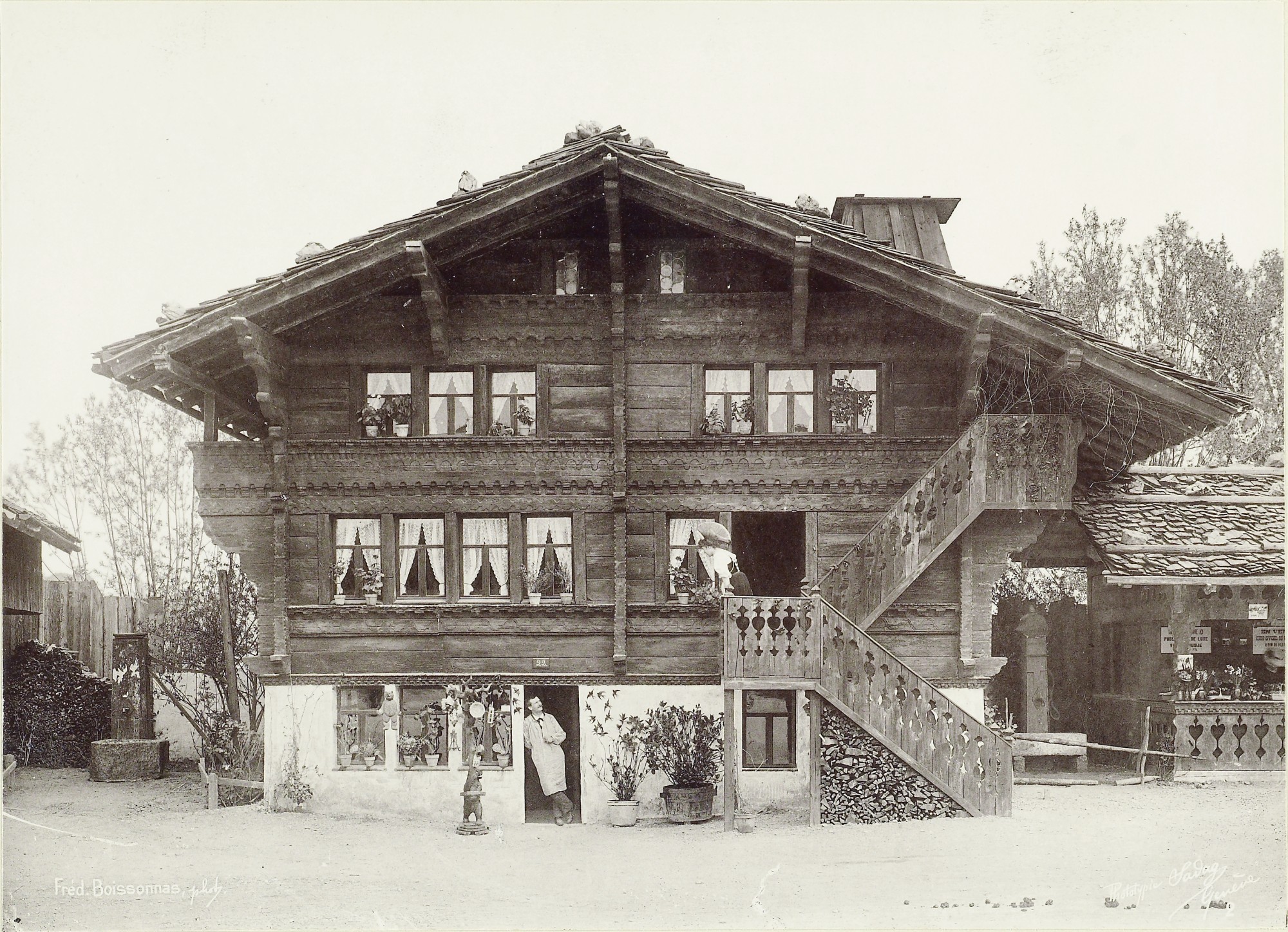 Chalet an der Landesausstellung von 1896 in Genf im Village Suisse.