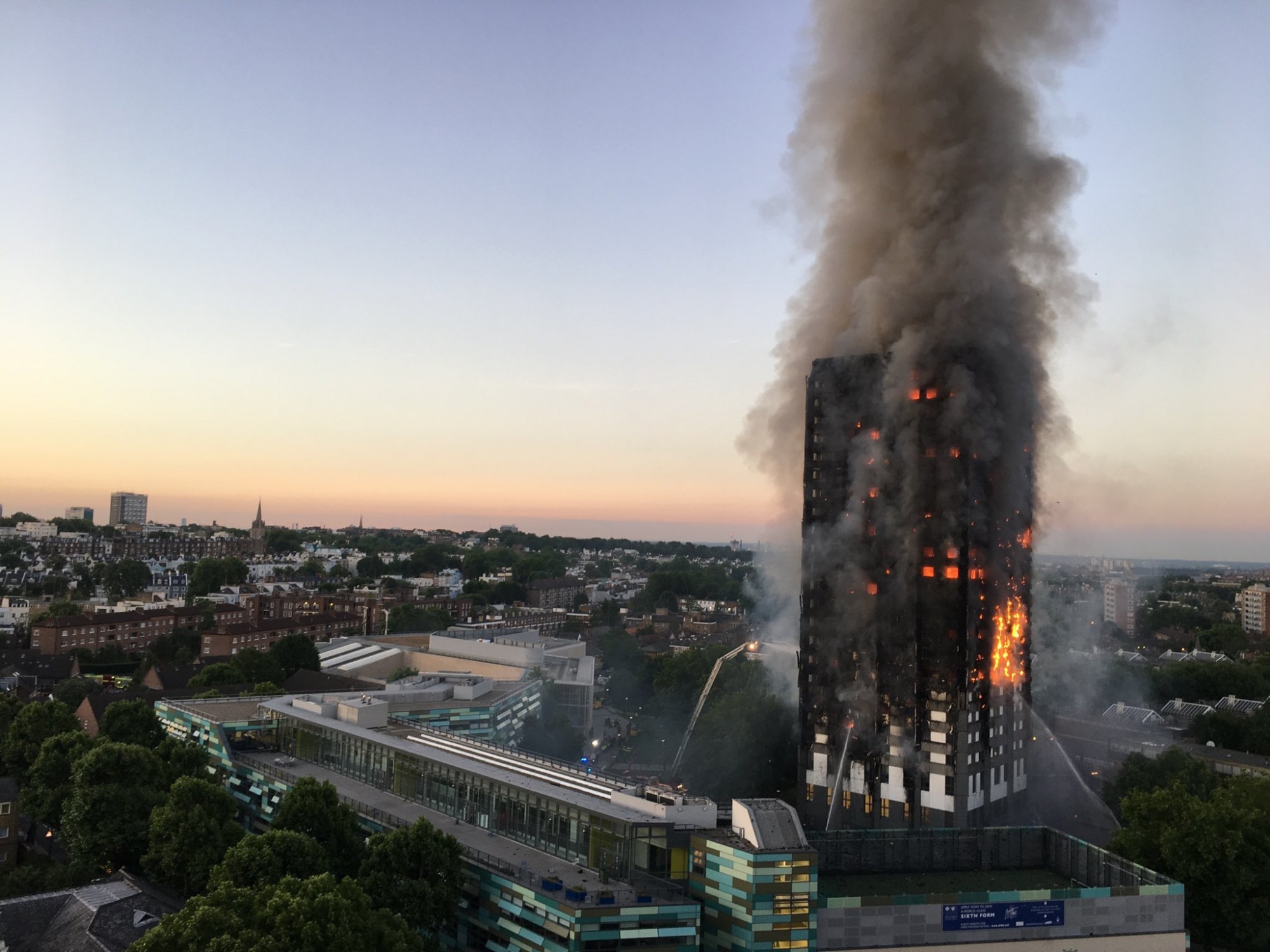 Brennender Grenfell Tower