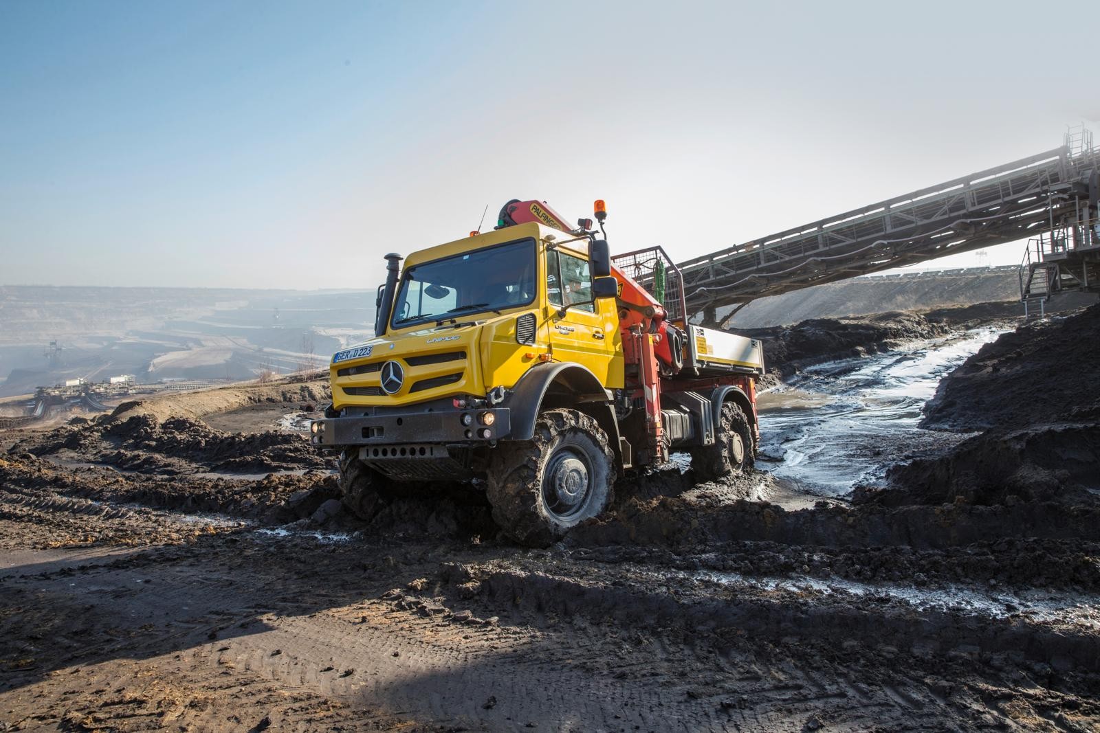 Mercedes-Benz Truck