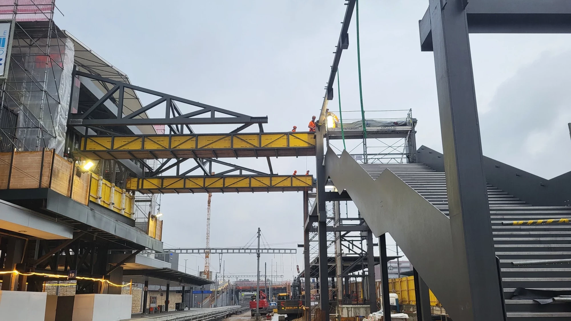 Einschub temporäre Passerelle Bahnhof Basel SBB Juni 2024