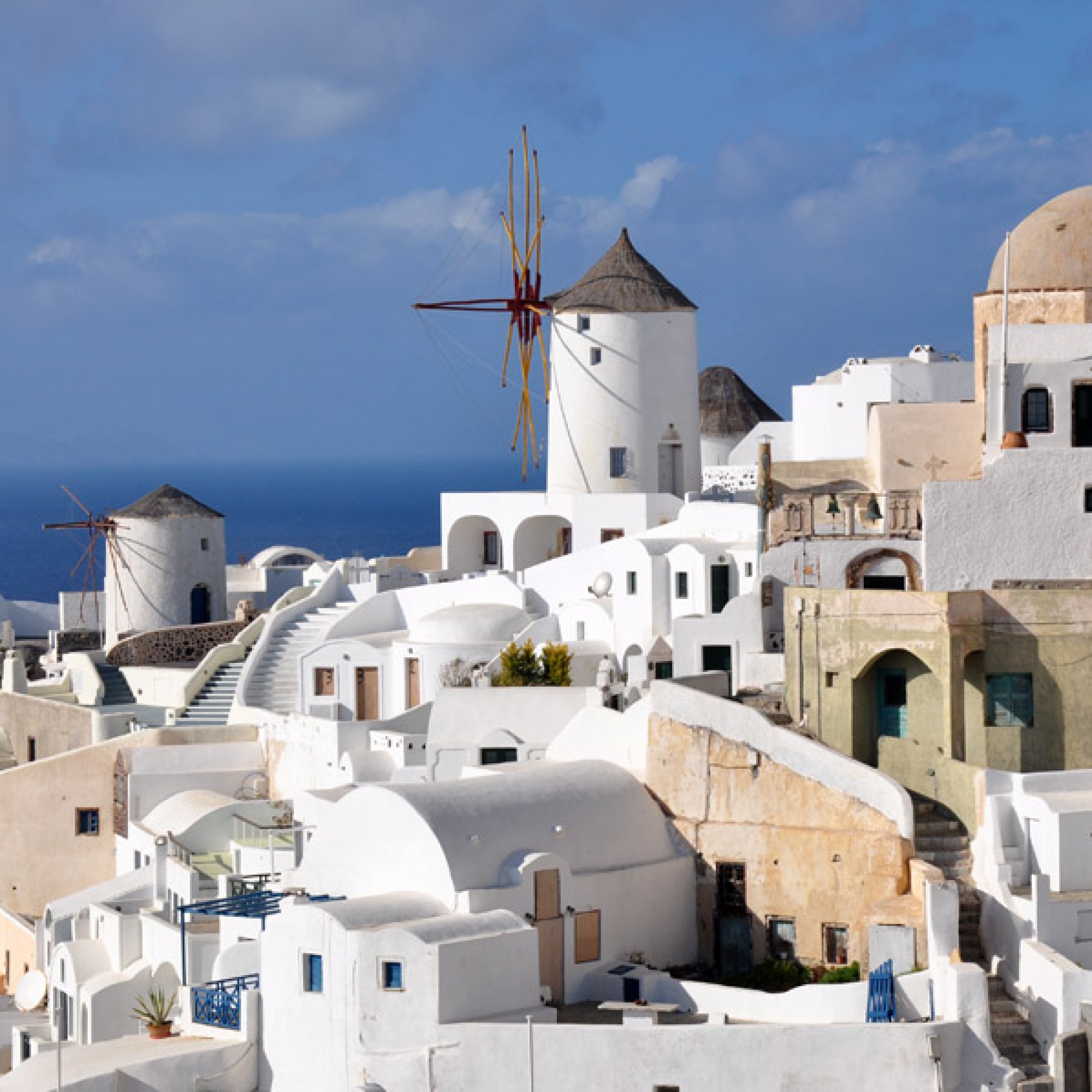 Blick auf den Ort Oia, auf auf Thera. (Geert Verhoeven, LBI ArchPro)