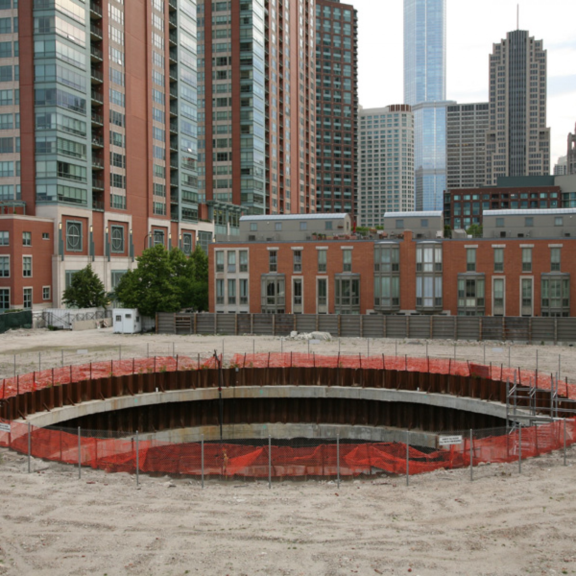 Die Baugrube für den Chicago Spire (wikimedia.org, Dschwen, CC)