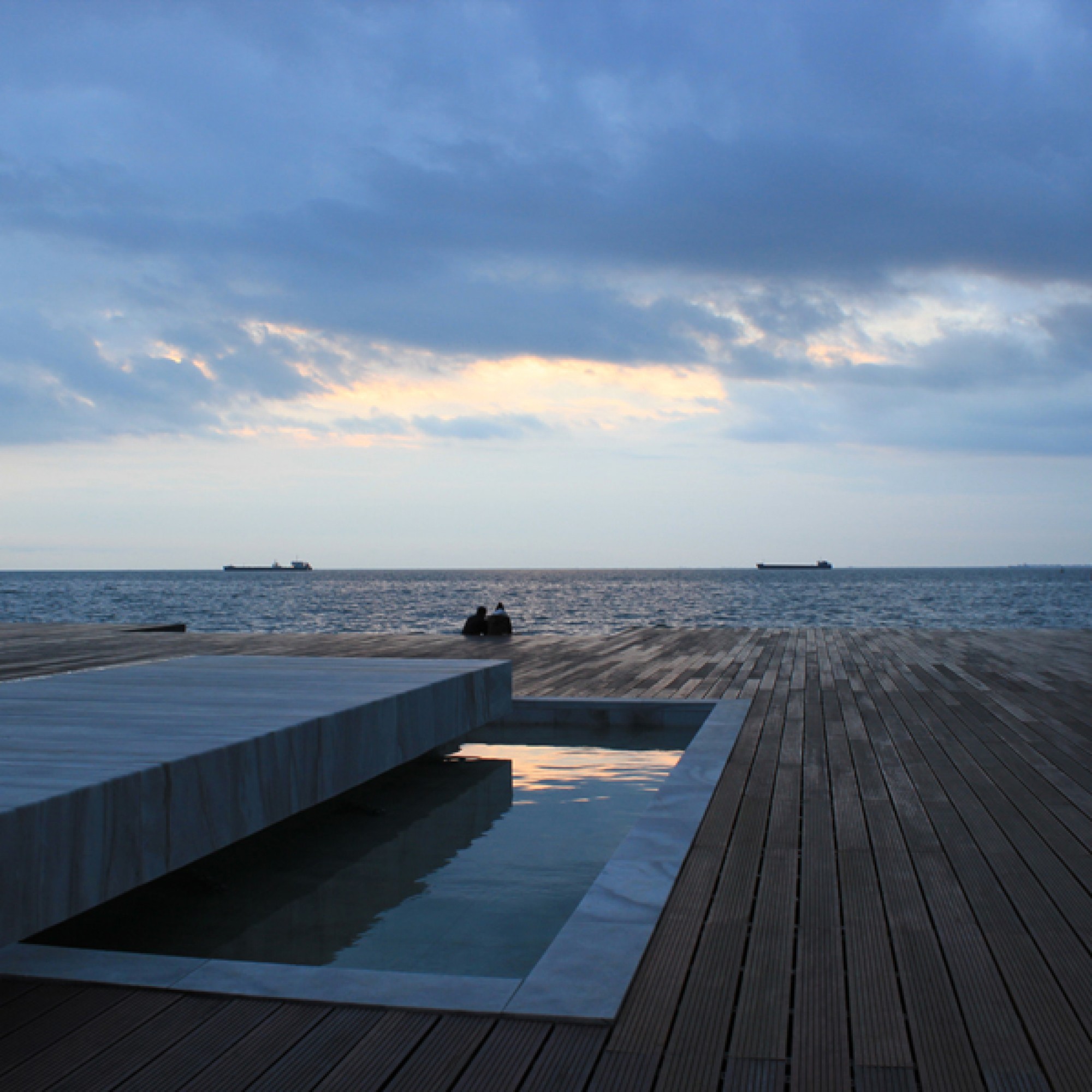 Ufer bei Thessaloniki, Griechenland. Architekten: Prodromos Nikiforidis, Bernard Cuomo, Roland Castro, Sophie Denissof. (Prodromos Nikiforidis, miesarch.com, PD)