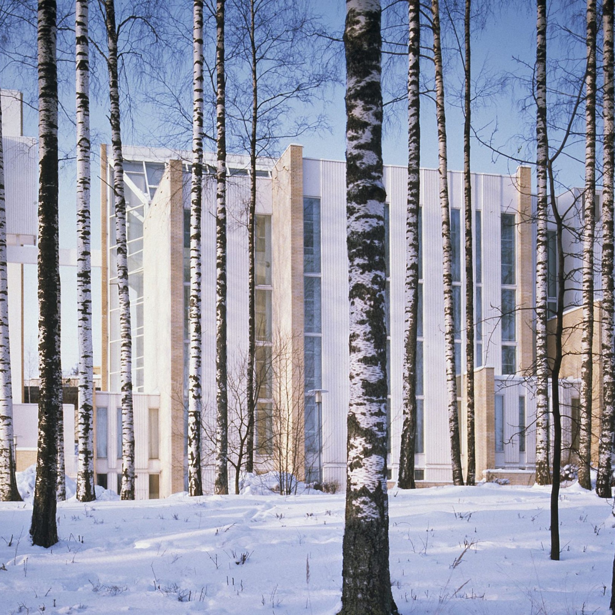 Myyrmäki-Kirche in Vantaa (Aussenaufnahme)