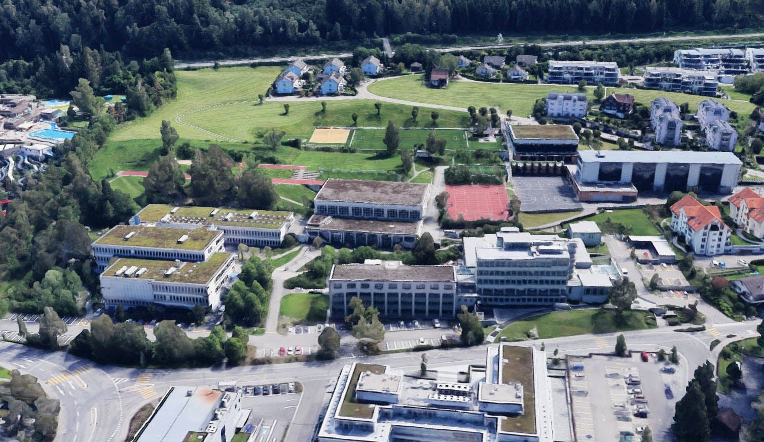 Dreifachturnhalle bei der Kantonsschule Ausserschwyz (KSA) und dem Berufsbildungszentrum Pfäffikon