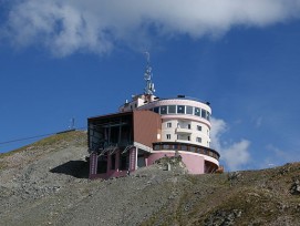 Bergstation Jakobshornbahn, Davos (Bild: wikimedia)