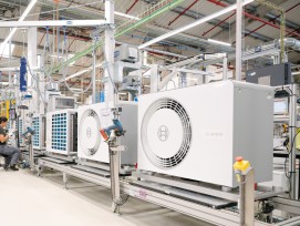 Fertigung von Luft-Wasser-Wärmepumpen Bosch