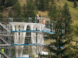 Weisser Turm Montage viertes Stockwerk