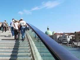 Venedigs «Ponte della Costituzione»