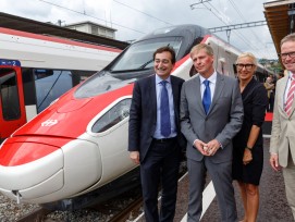 Medienanlass und Zugstaufe ETR 610 "Ticino". (v.l.n.r. Marco Boradori, Stadtpräsident Lugano, Claudio Zali, RR Tessin; Jeannine Pilloud, SBB; Andreas Meyer, SBB) (Bild: SBB)