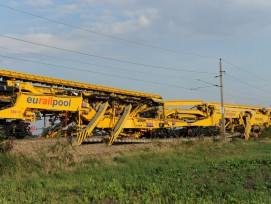 Tatzelwurm, Koloss oder fahrende Fabrik? - Der Bauzug PM 1000 URM. (SBB)