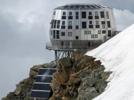 Die neue Refuge du Goûter (wikimedia.org, Coronium, CC)