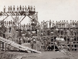 Mechanische Ziegelei Allschwil, 1898 (Foto: Eduard Müller/Schweizerisches Nationalmuseum)