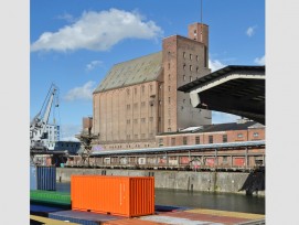 Der Siloturm in Kleinhüningen erinnert an Bauten der Hamburger Speicherstadt. (zvg)