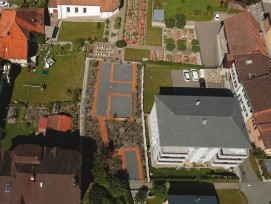 Der Königshof befand sich mitten im Ort, in der Nähe der Kirche. (PD)