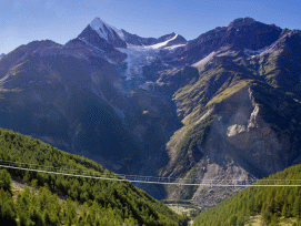 Die Brücke wird den Wanderweg um rund zwei Stunden verkürzen und wieder ohne grosse Höhendifferenz begehbar machen. (europweg.ch)