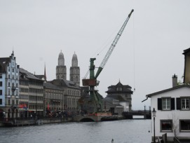 Der Hafenkran des Anstosses steht schon länger nicht mehr an der Limmat (Aufnahme vom Februar 2014).