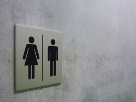 Beschriftung für eine öffentliche Toilette