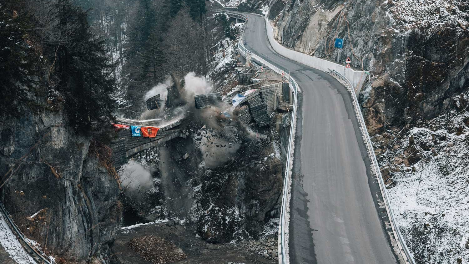 Sprengung alte Chlusbodenbrücke