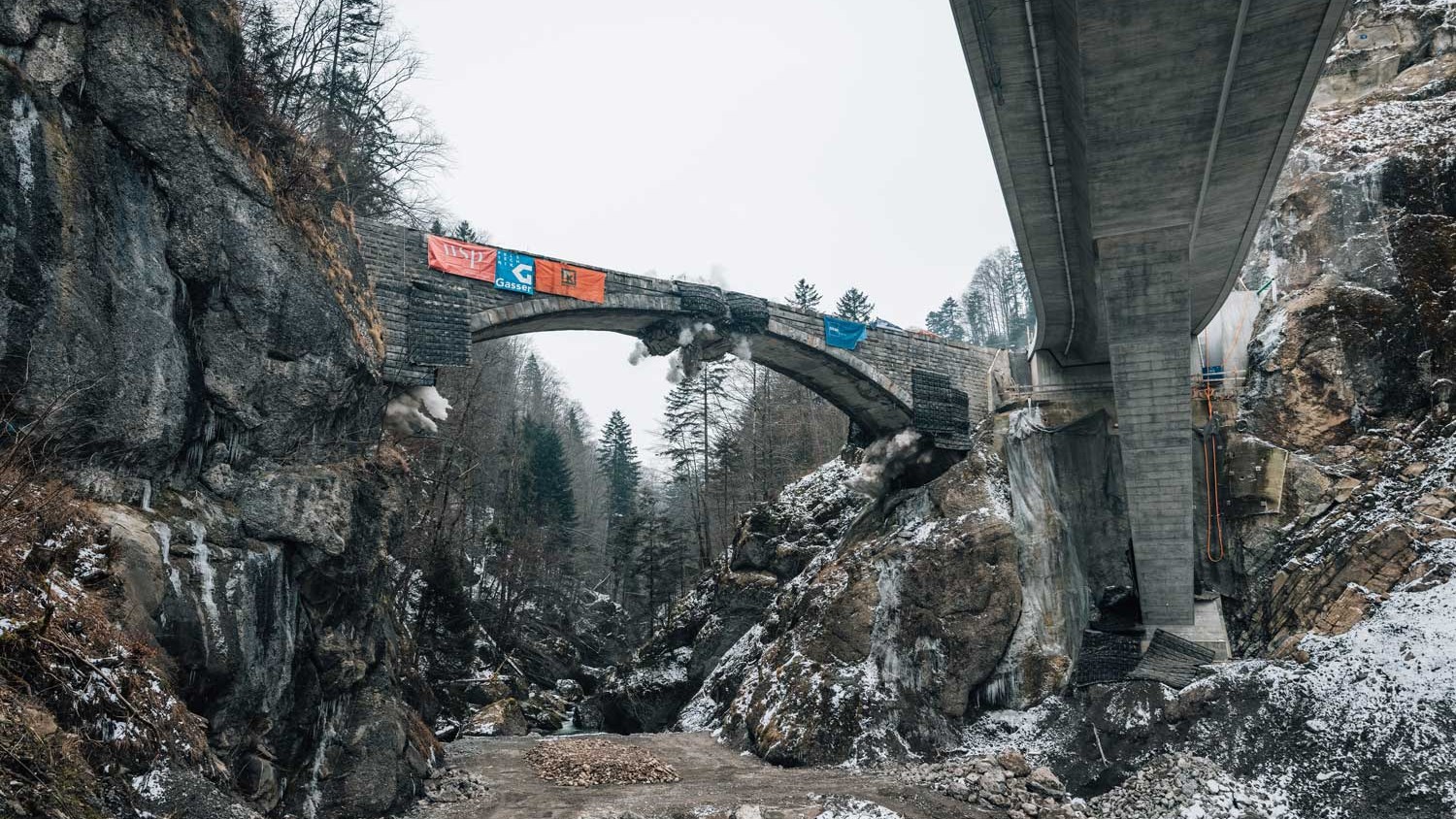 Sprengung alte Chlusbodenbrücke